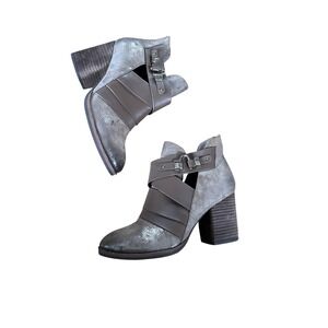 Isola womens Ladora split shaft bootie block‎ heel metallic gold